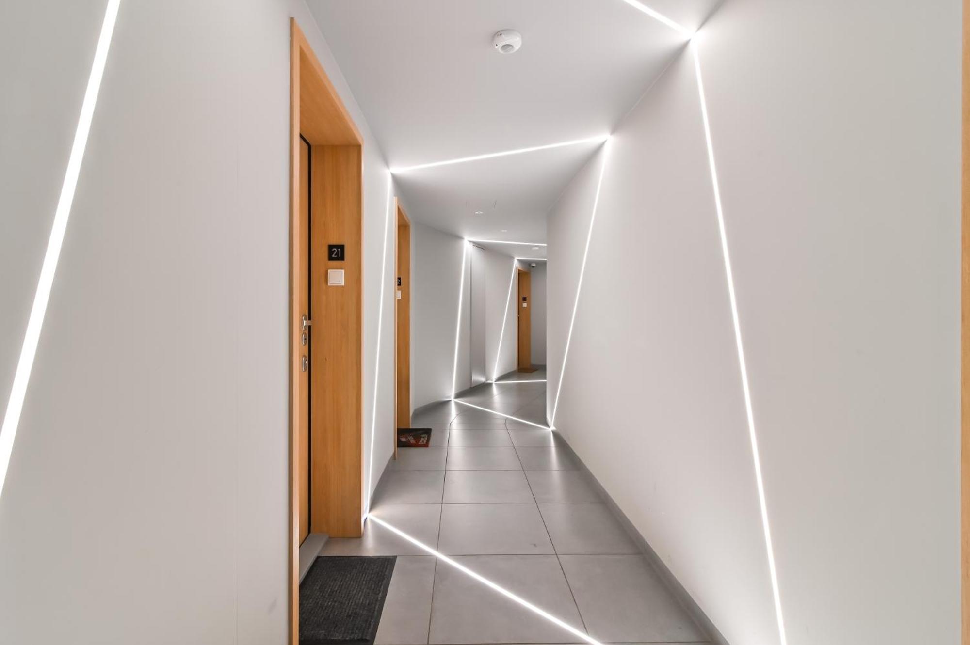 Awanport Ltc - Apartment กดิเนีย ภายนอก รูปภาพ